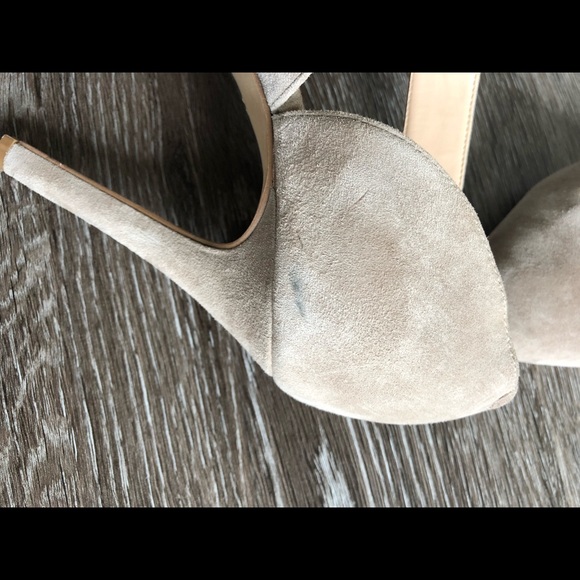 Vince Camuto Carlotte Pointy Toe Pump - Picture 6 of 8